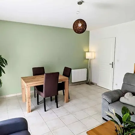 Maison 2ch, 74m², équipée, Parking, Jardin * Saint-Julien-les-Villas